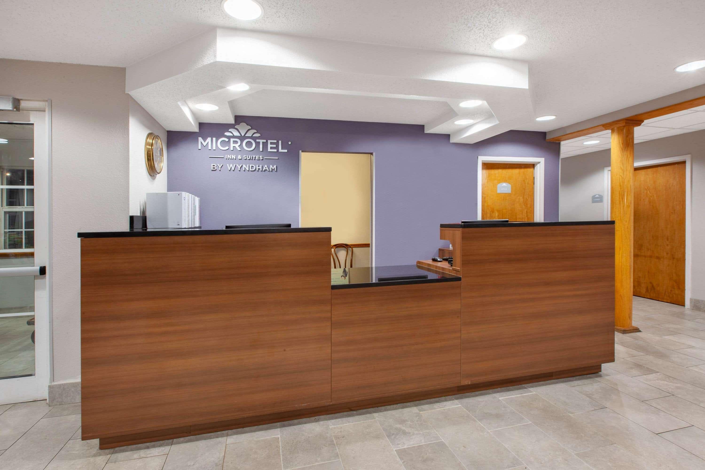 Microtel Inn & Suites By Wyndham Pittsburgh Airport Robinson Township Dış mekan fotoğraf