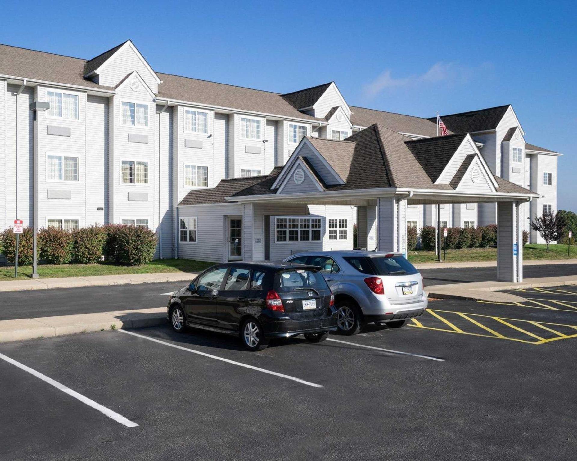 Microtel Inn & Suites By Wyndham Pittsburgh Airport Robinson Township Dış mekan fotoğraf